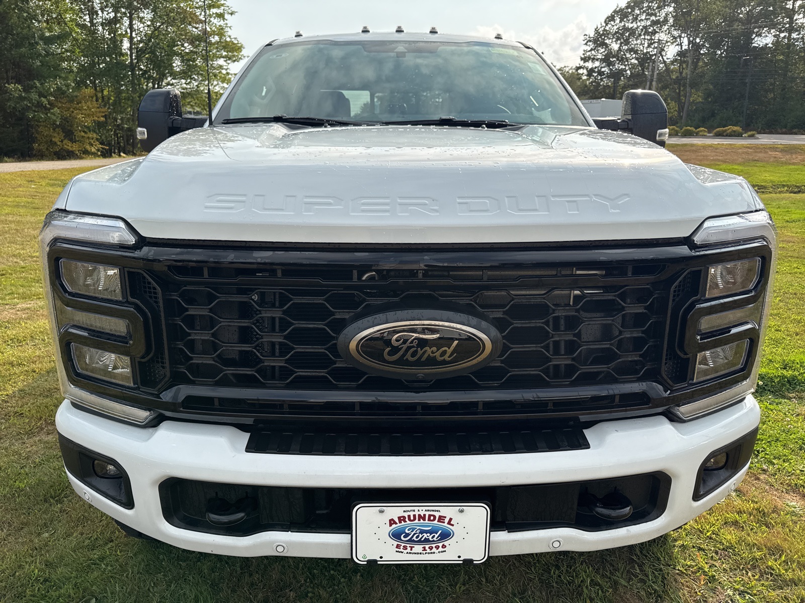 2026 Ford F-350 Lariat photo 2