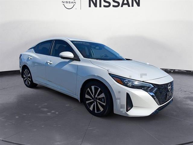 2025 Nissan Sentra S's photo
