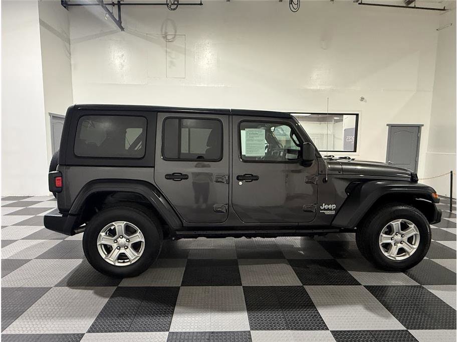 2020 Jeep Wrangler Unlimited Sport S photo 3