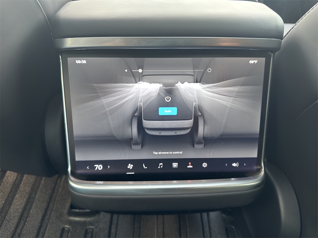 2024 Tesla Model S photo 12