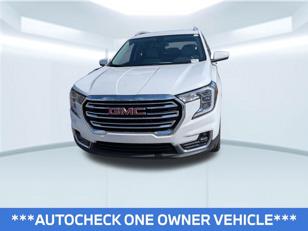2024 Gmc Terrain SLT photo 2
