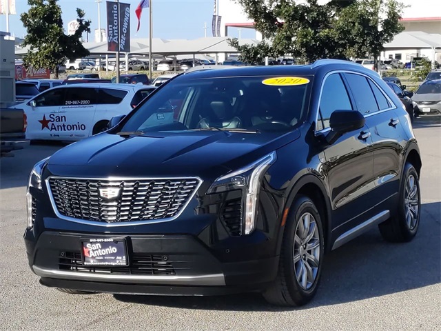 2020 Cadillac XT4 Premium Luxury photo 3