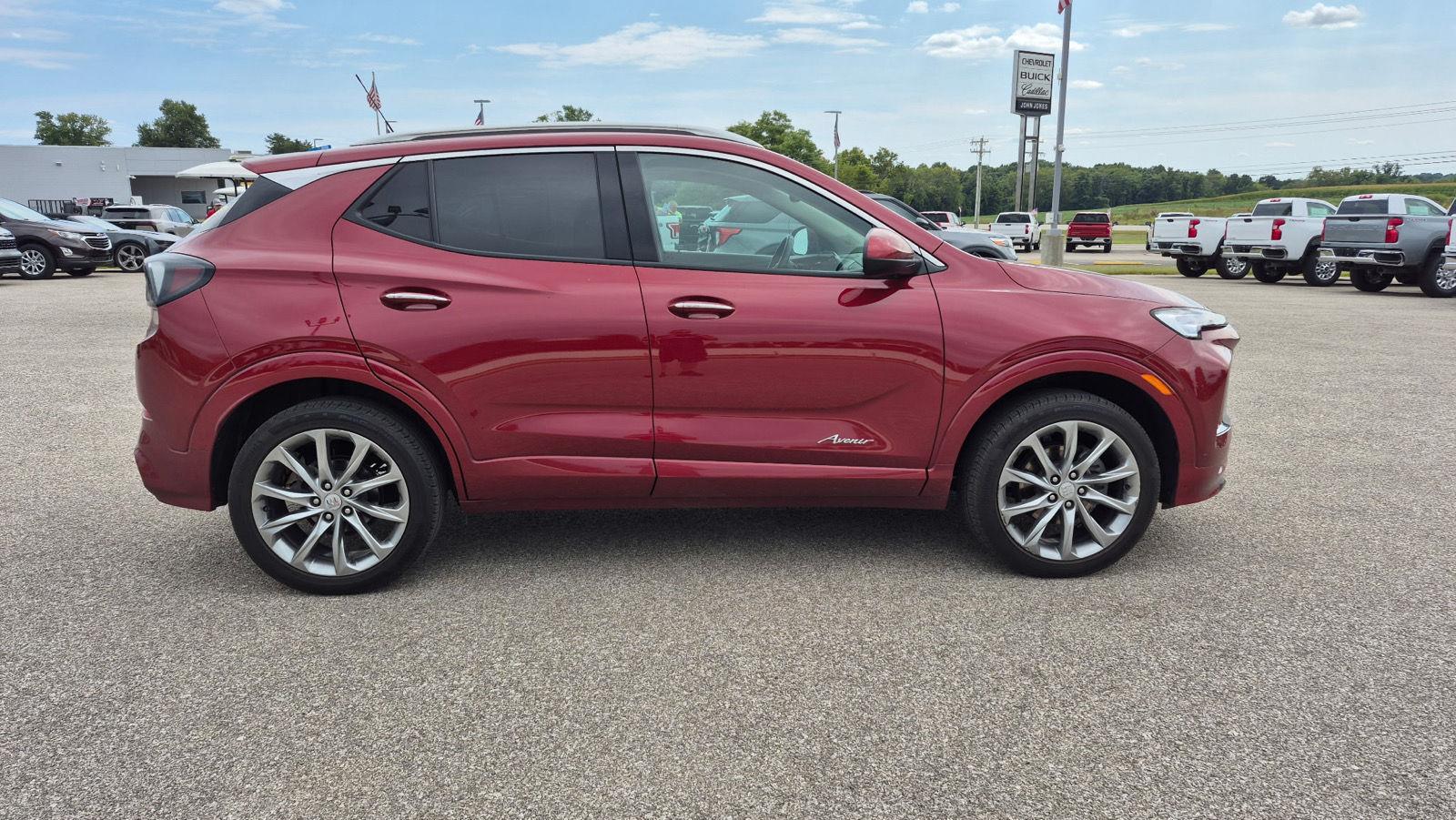 2024 Buick Encore GX Avenir photo 4
