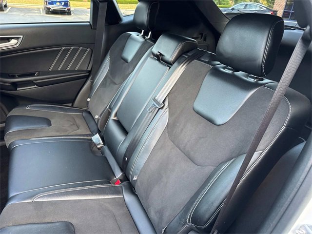2020 Ford Edge ST photo 12