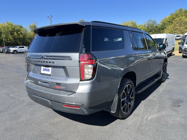 2021 Chevrolet Suburban RST photo 3