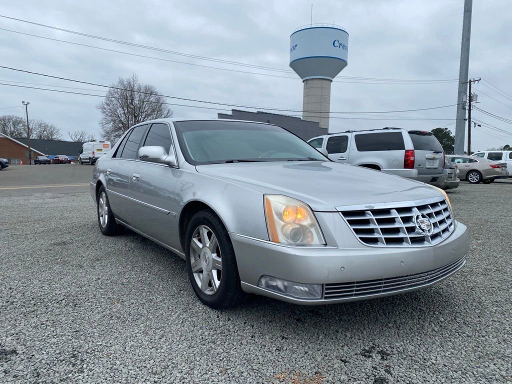 2007 Cadillac DTS Luxury I's photo