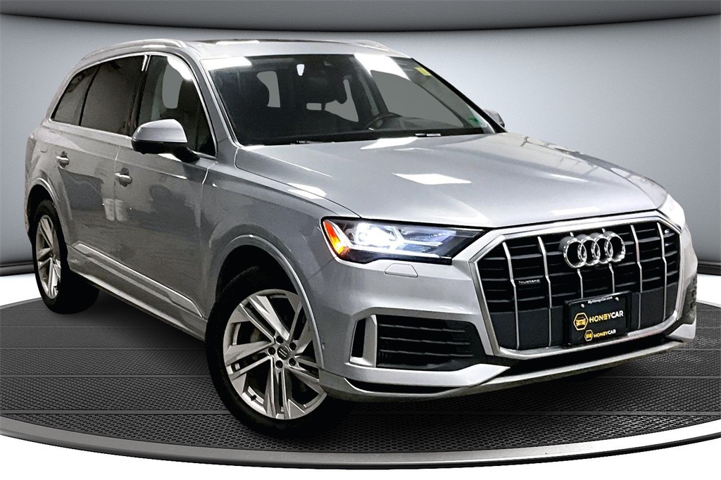 2020 Audi Q7 Premium Plus's photo