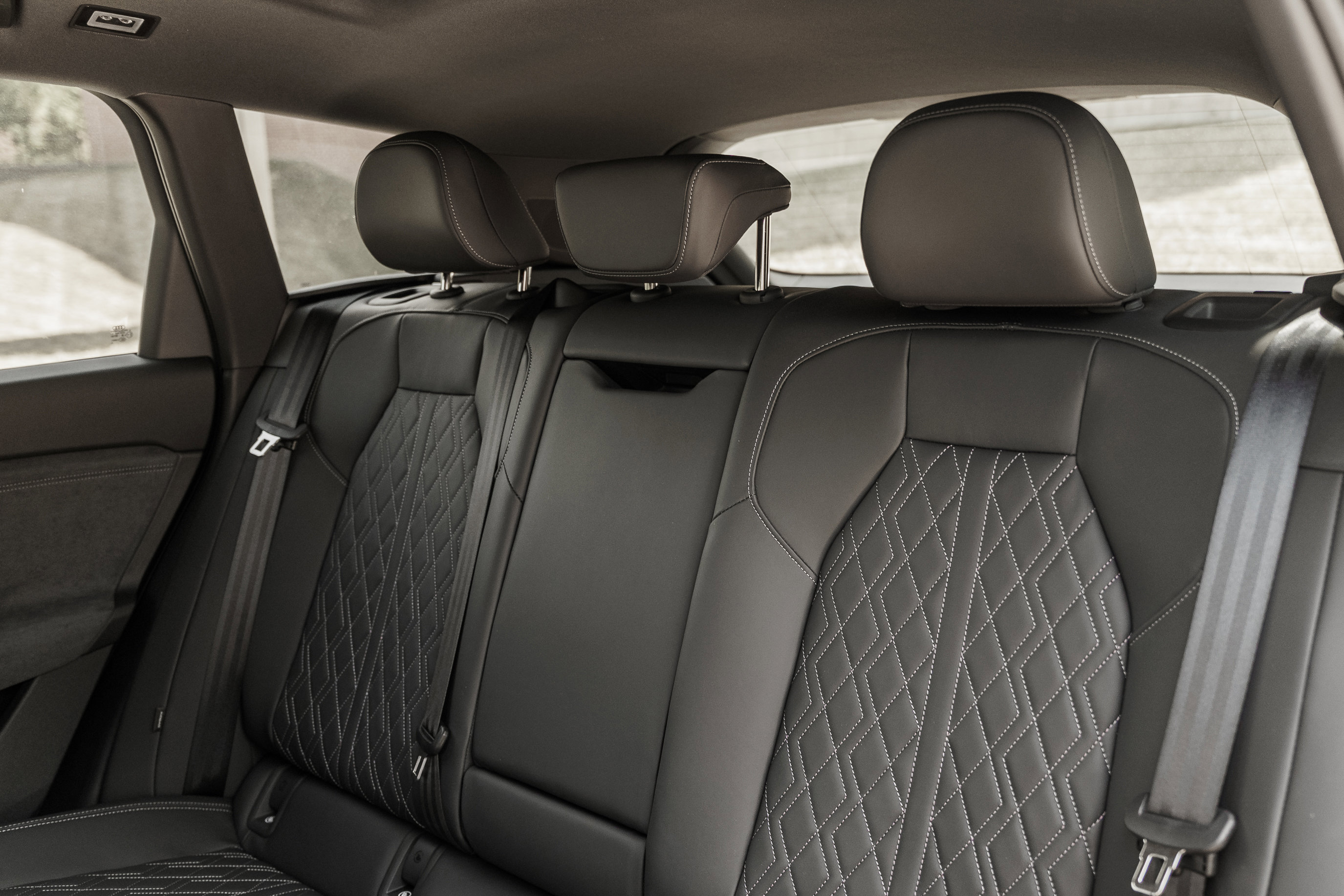 2025 Audi SQ6 photo 26