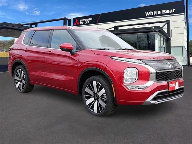 2025 Mitsubishi Outlander SEL's photo