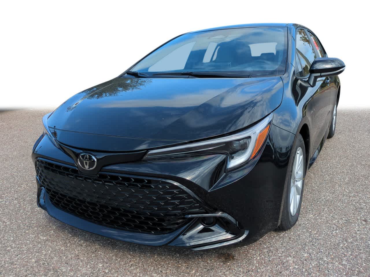 2026 Toyota Corolla Hatchback SE's photo