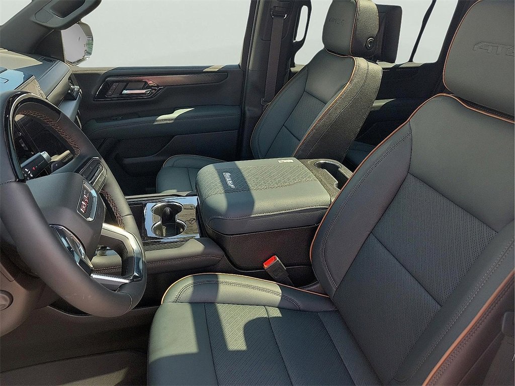 2026 Gmc Yukon XL AT4 photo 14
