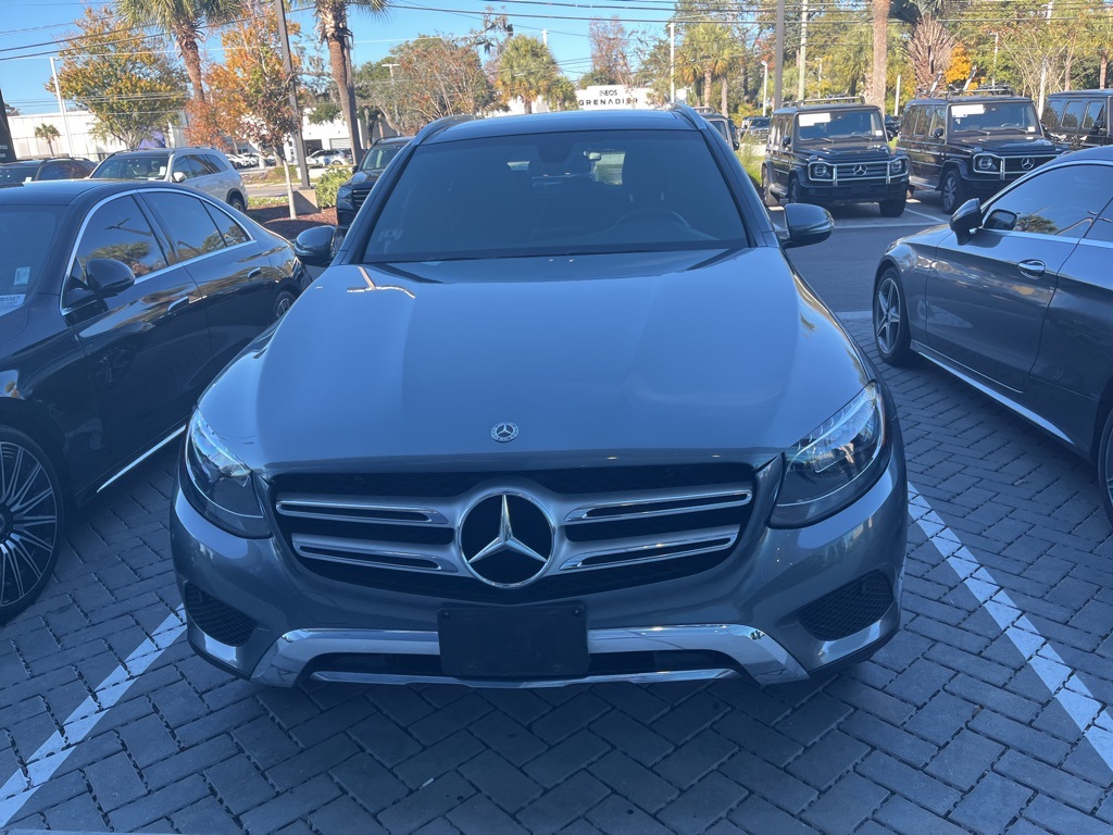 2019 Mercedes Benz GLC 300 4MATIC photo 3