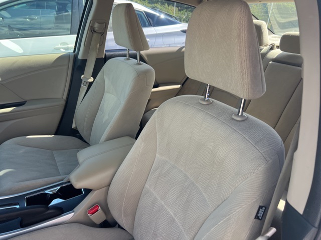 2015 Honda Accord EX photo 9