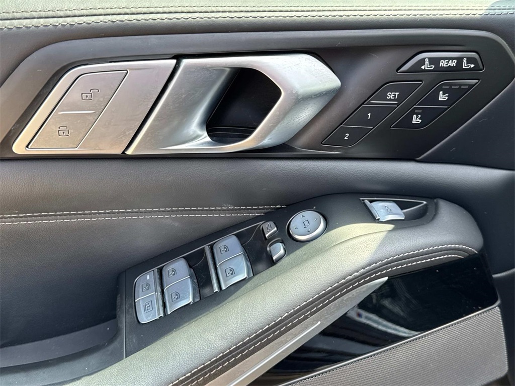 2022 Bmw X7 M50i photo 17