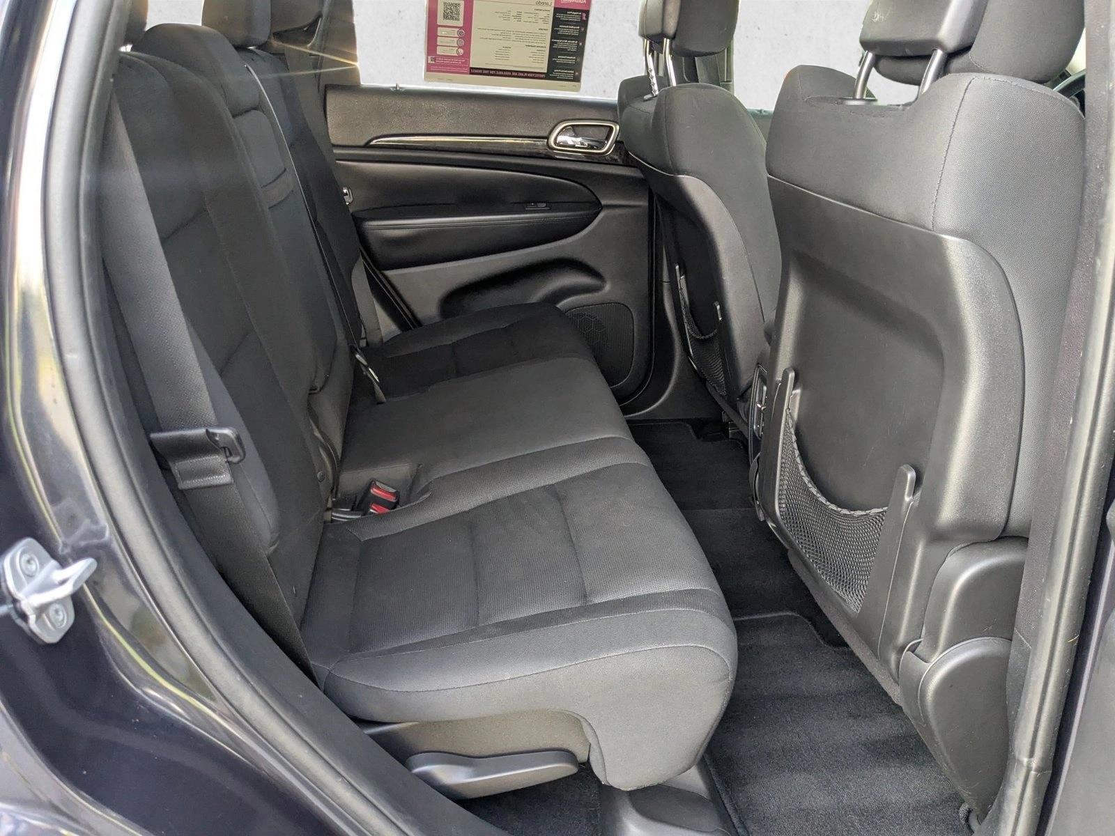 2013 Jeep Grand Cherokee Laredo photo 16