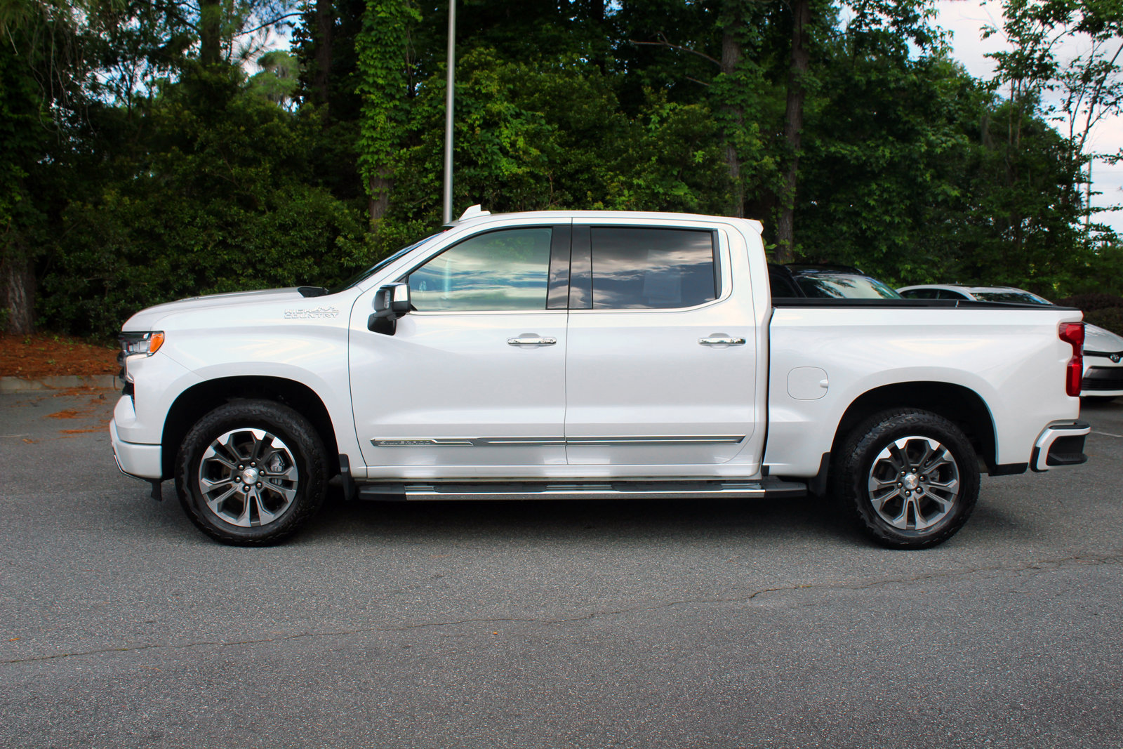 PreOwned 2023 Chevrolet Silverado 1500 High Country 4D Crew Cab in