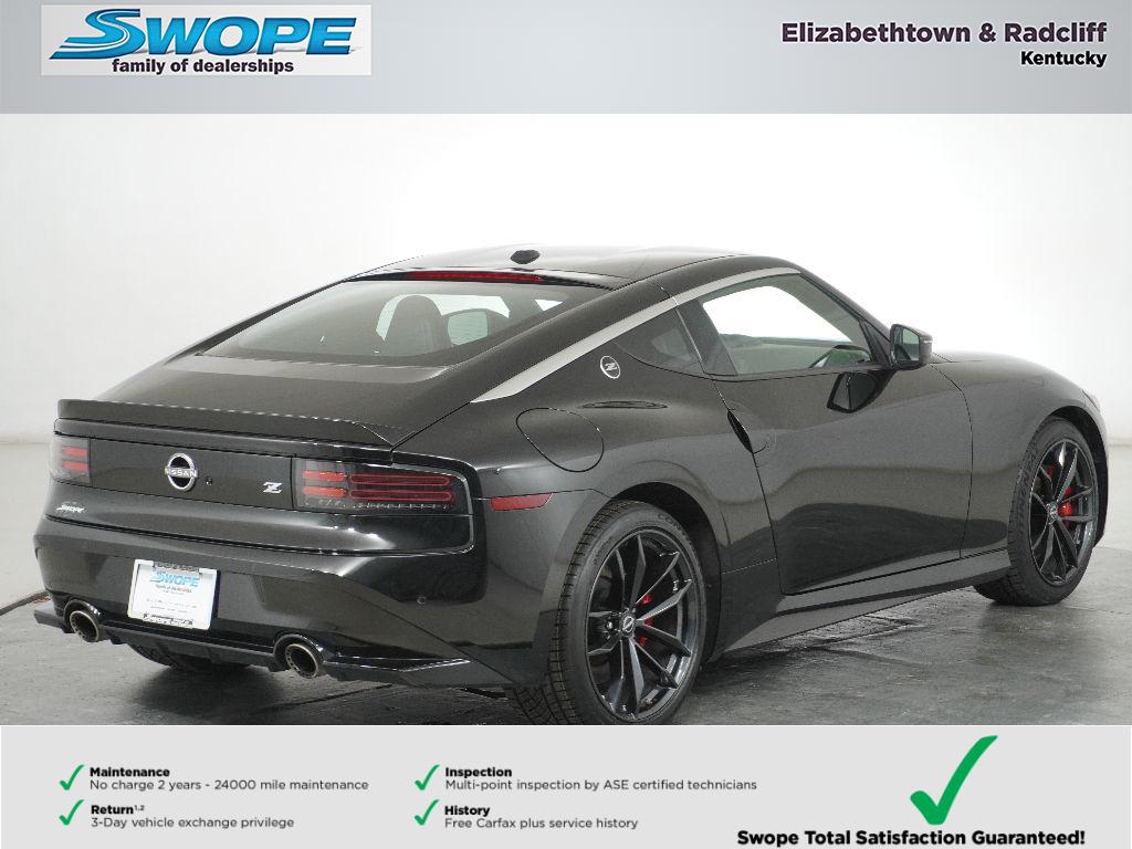 2024 Nissan Z Performance photo 3
