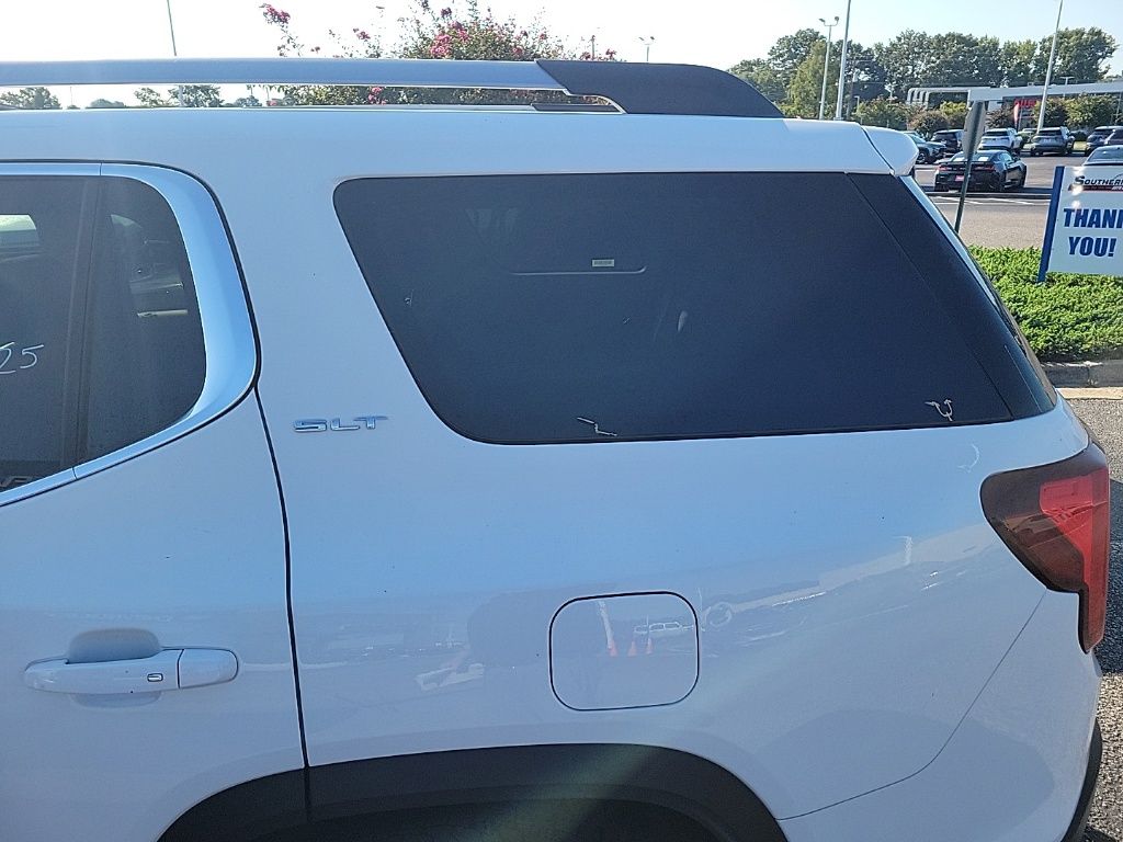 2023 Gmc Acadia SLT photo 17