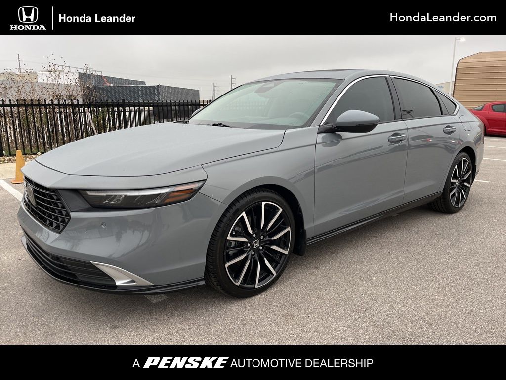 2024 Honda Accord Hybrid Touring's photo