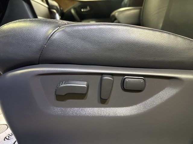 2024 Nissan Armada SL photo 13