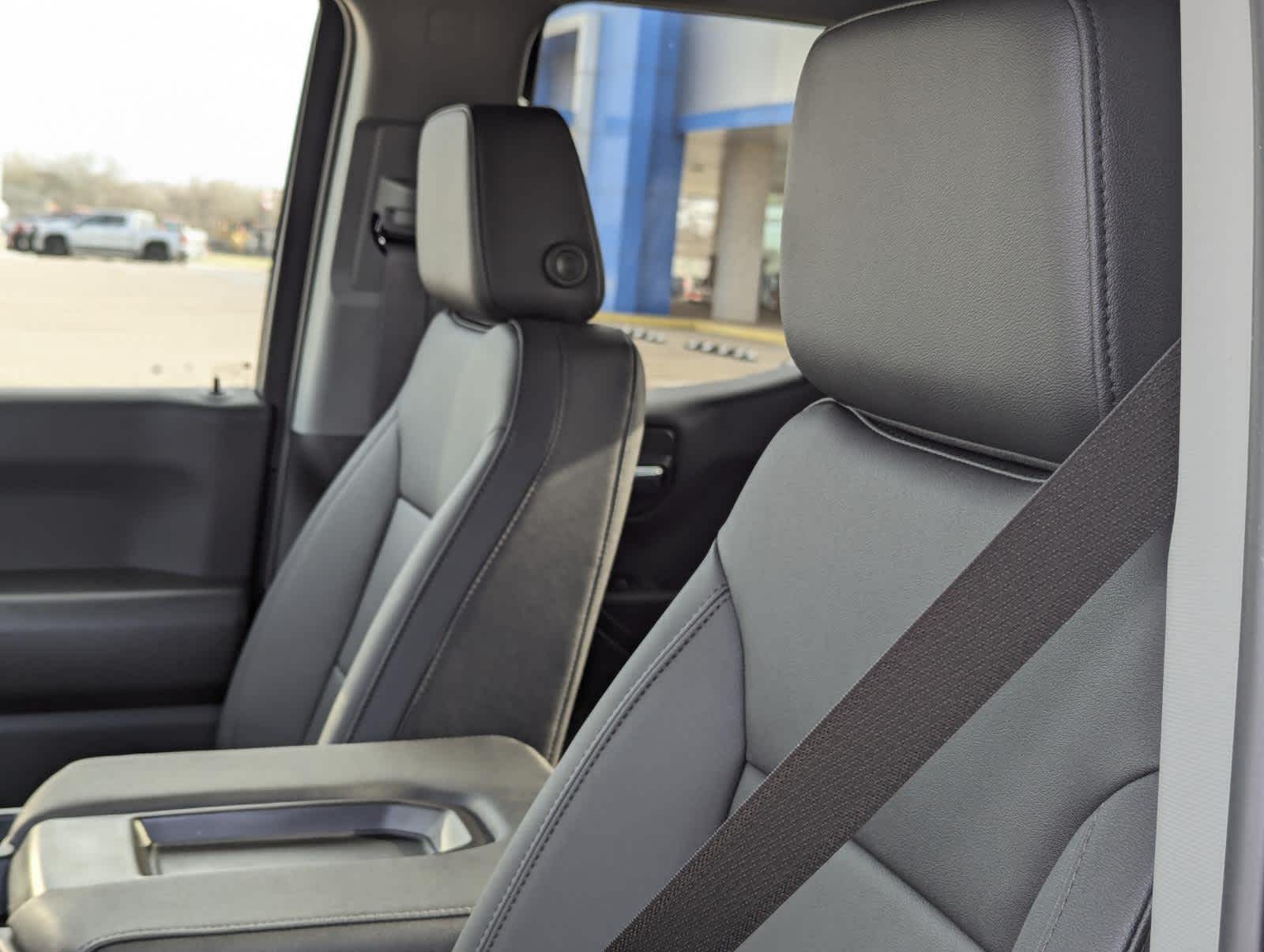 2025 Chevrolet Silverado 1500 photo 11
