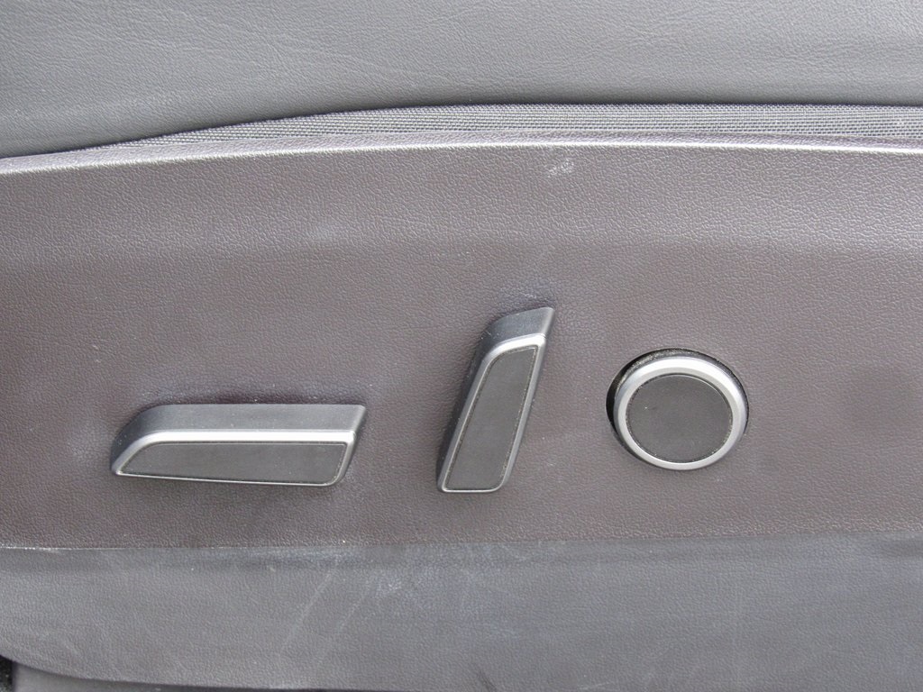 2022 Tesla Model Y Performance photo 11