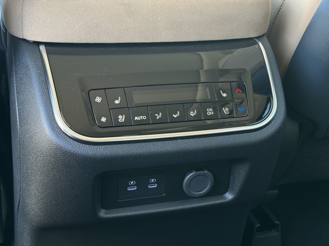 2025 Infiniti QX80 Sensory photo 18