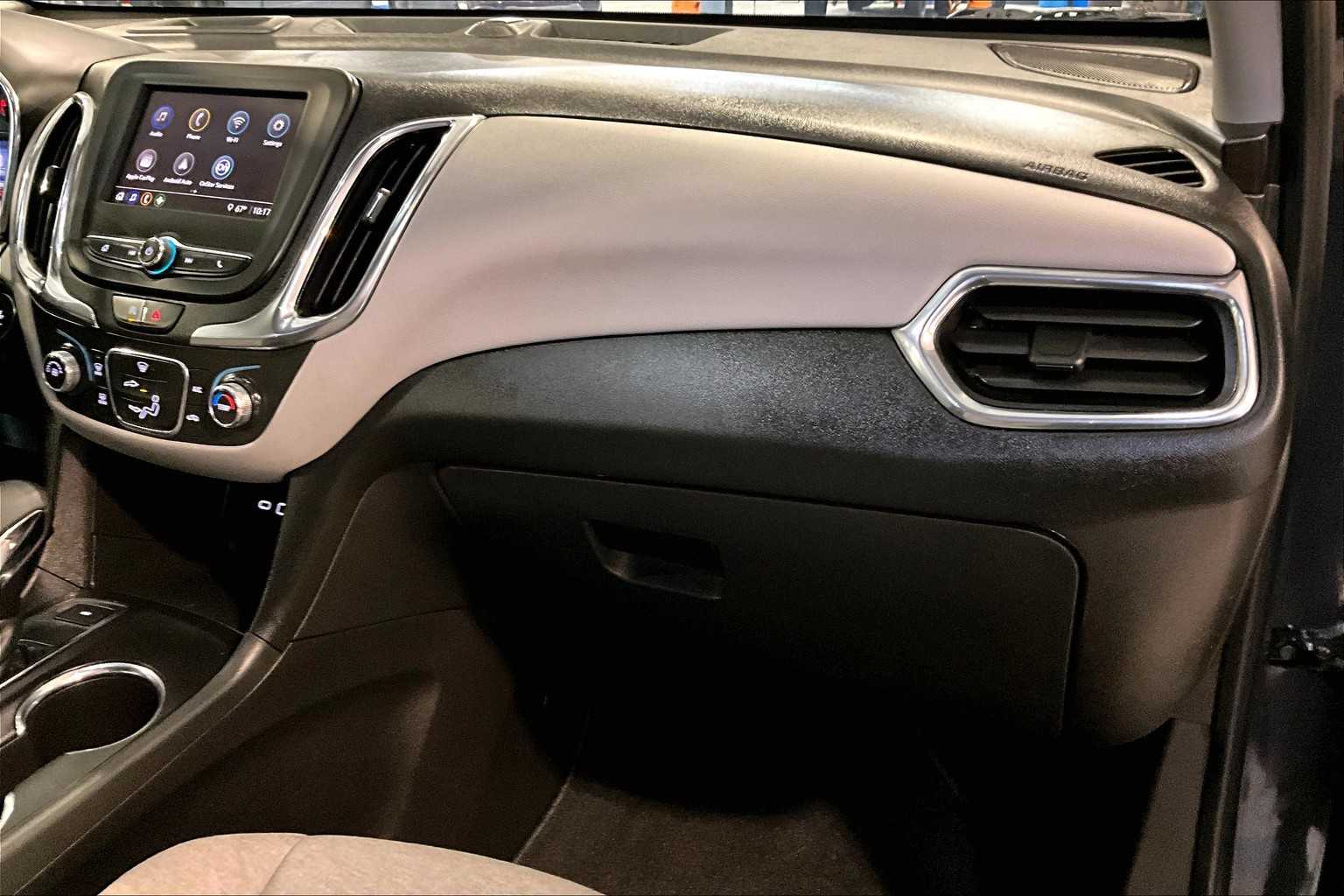 2022 Chevrolet Equinox LS photo 11