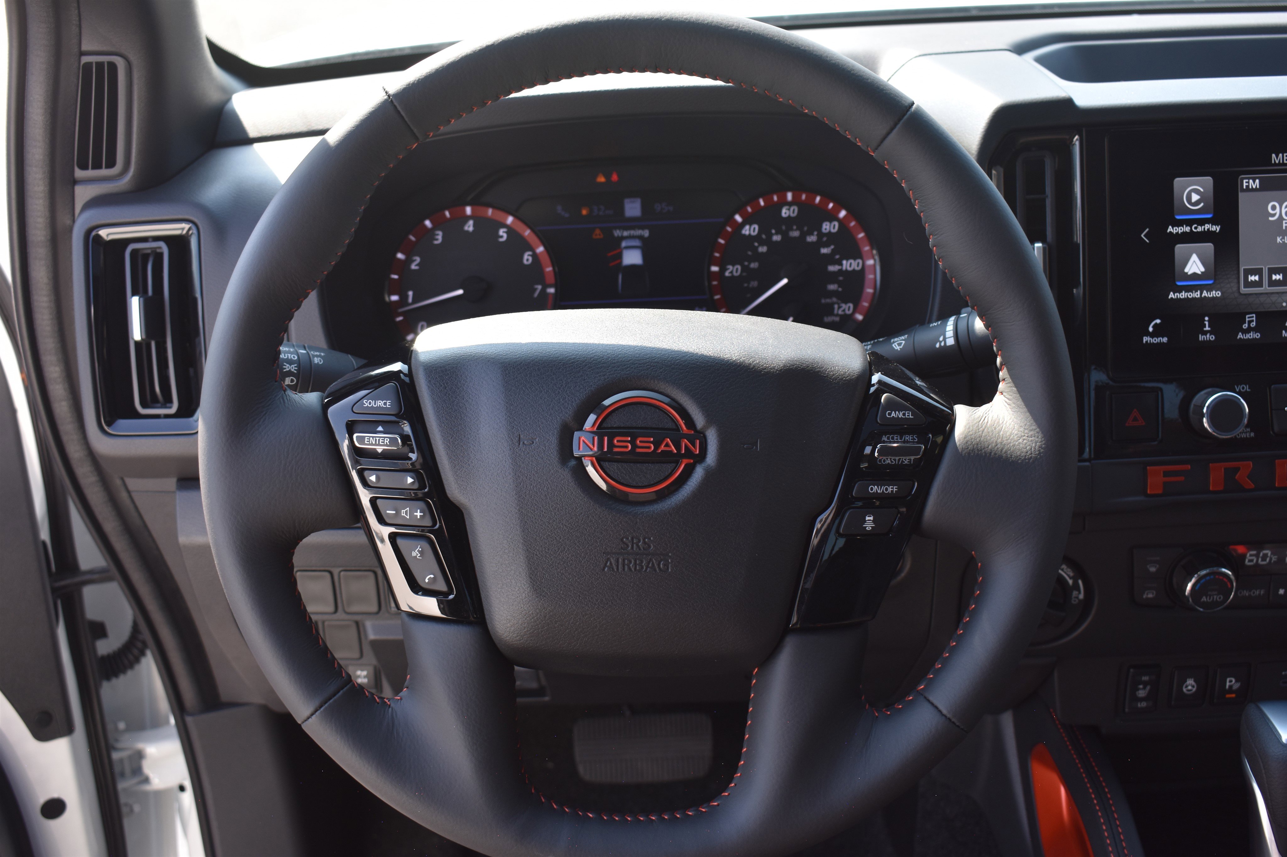 2026 Nissan Frontier Crew Cab PRO-4X photo 10