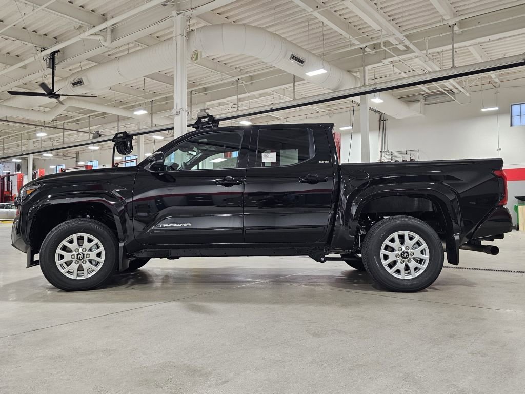 2025 Toyota Tacoma SR5 photo 12