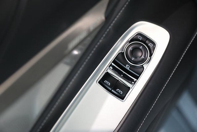 2024 Chevrolet Corvette Stingray 3LT photo 8