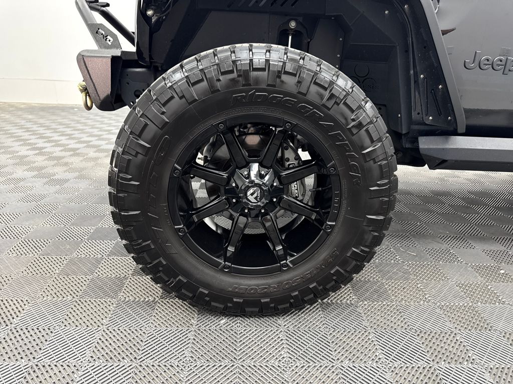 2021 Jeep Wrangler Unlimited Willys photo 24