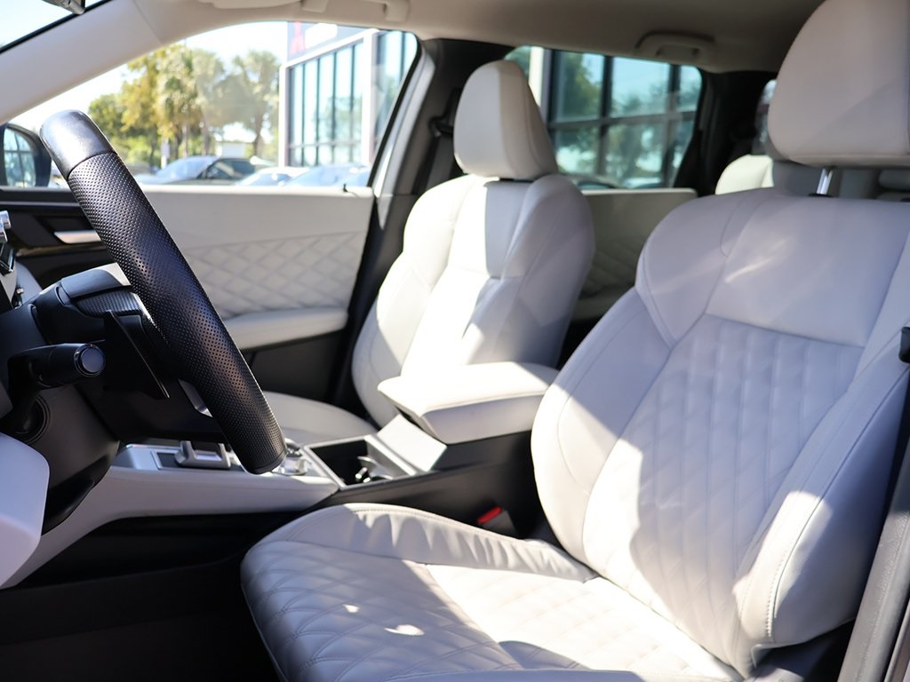 2022 Mitsubishi Outlander SEL photo 26