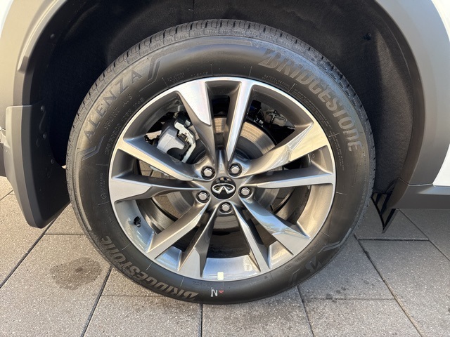 2026 Infiniti QX60 Pure AWD photo 9