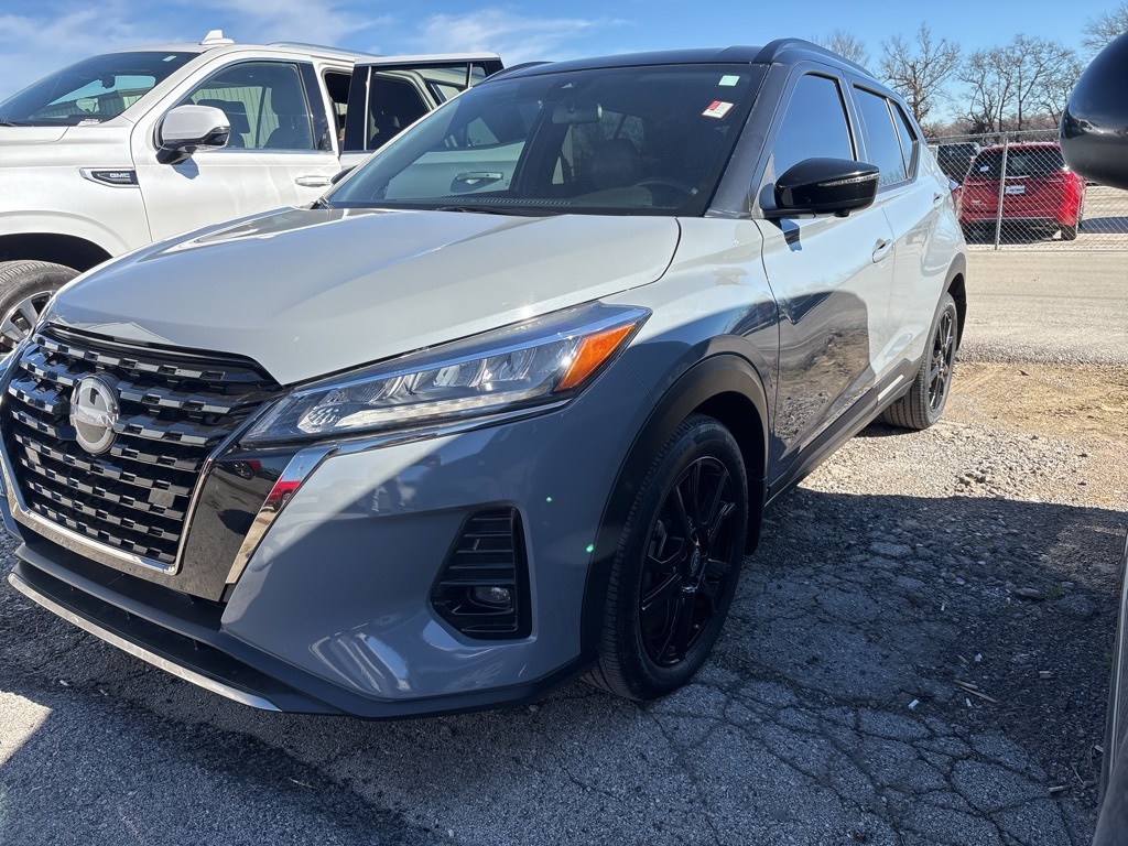 2024 Nissan Kicks SR