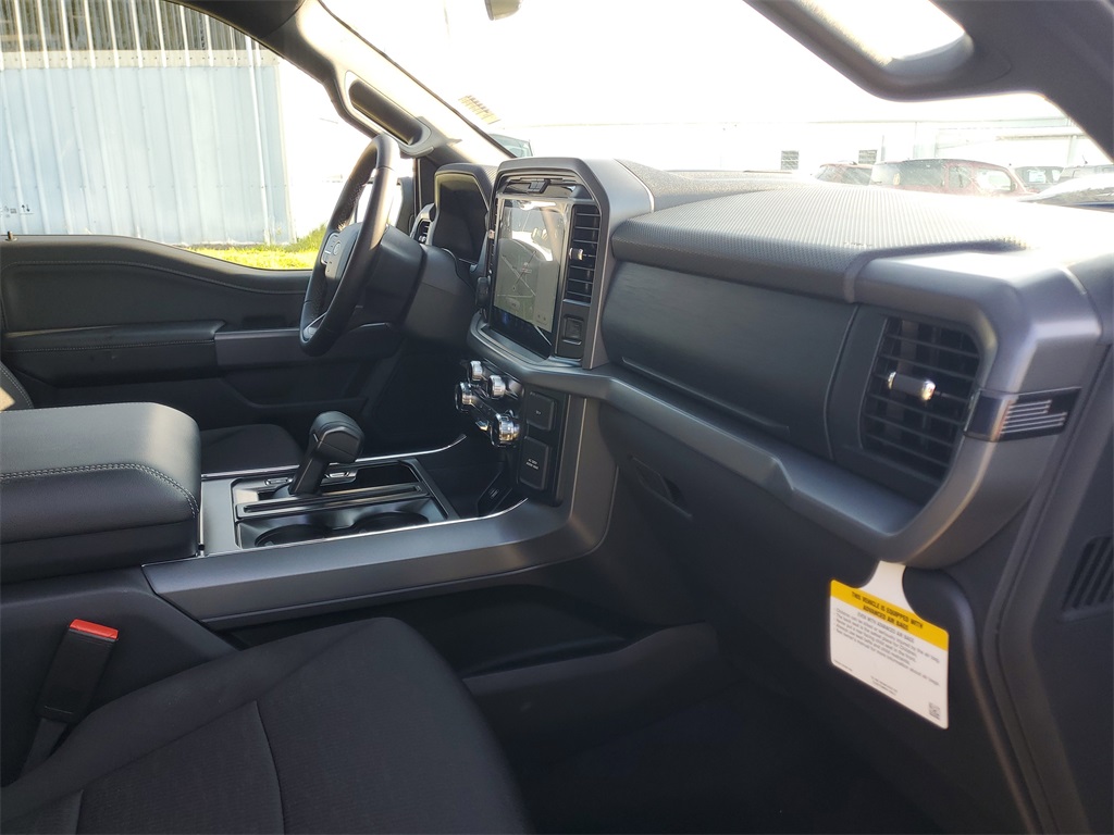 2025 Ford F-150 XLT photo 29