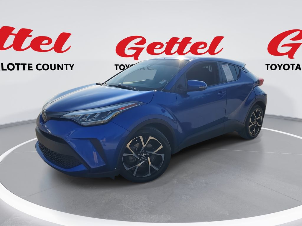 2020 Toyota C-HR XLE's photo