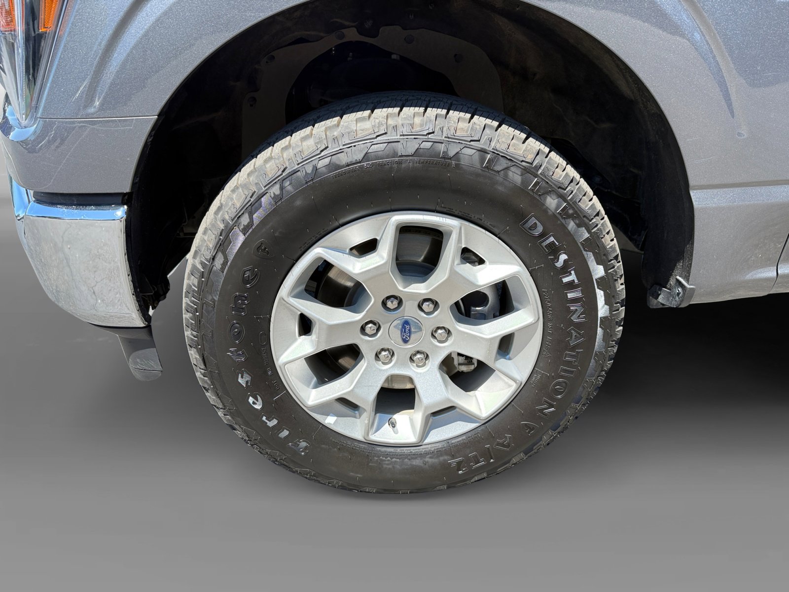 2023 Ford F-150 XLT photo 9