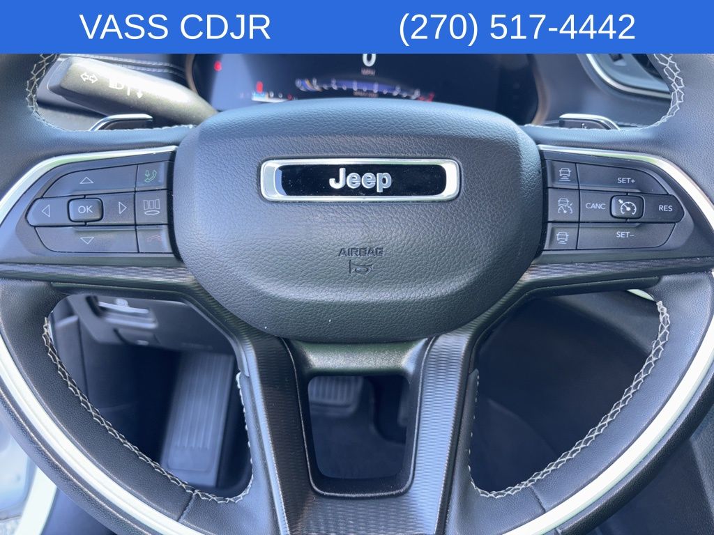 2024 Jeep Grand Cherokee Altitude photo 10