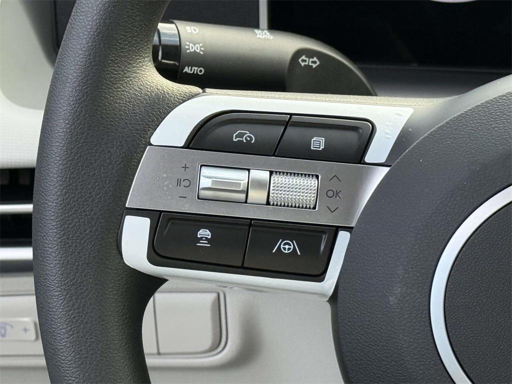 2025 Hyundai Tucson SE photo 20