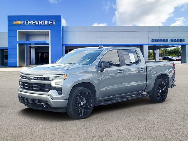 2024 Chevrolet Silverado 1500 RST photo 2