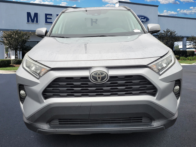 2021 Toyota RAV4 XLE Premium photo 2
