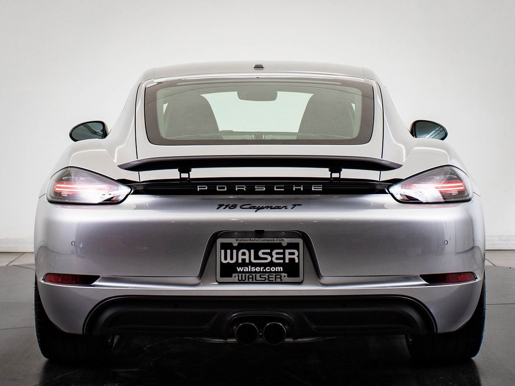 2023 Porsche Cayman T photo 6
