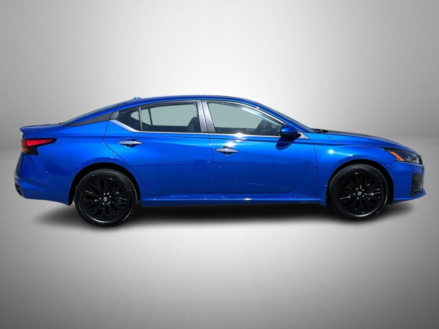 2025 Nissan Altima 2.5 SV photo 4