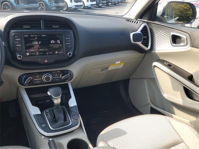2025 Kia Soul LX S photo 10
