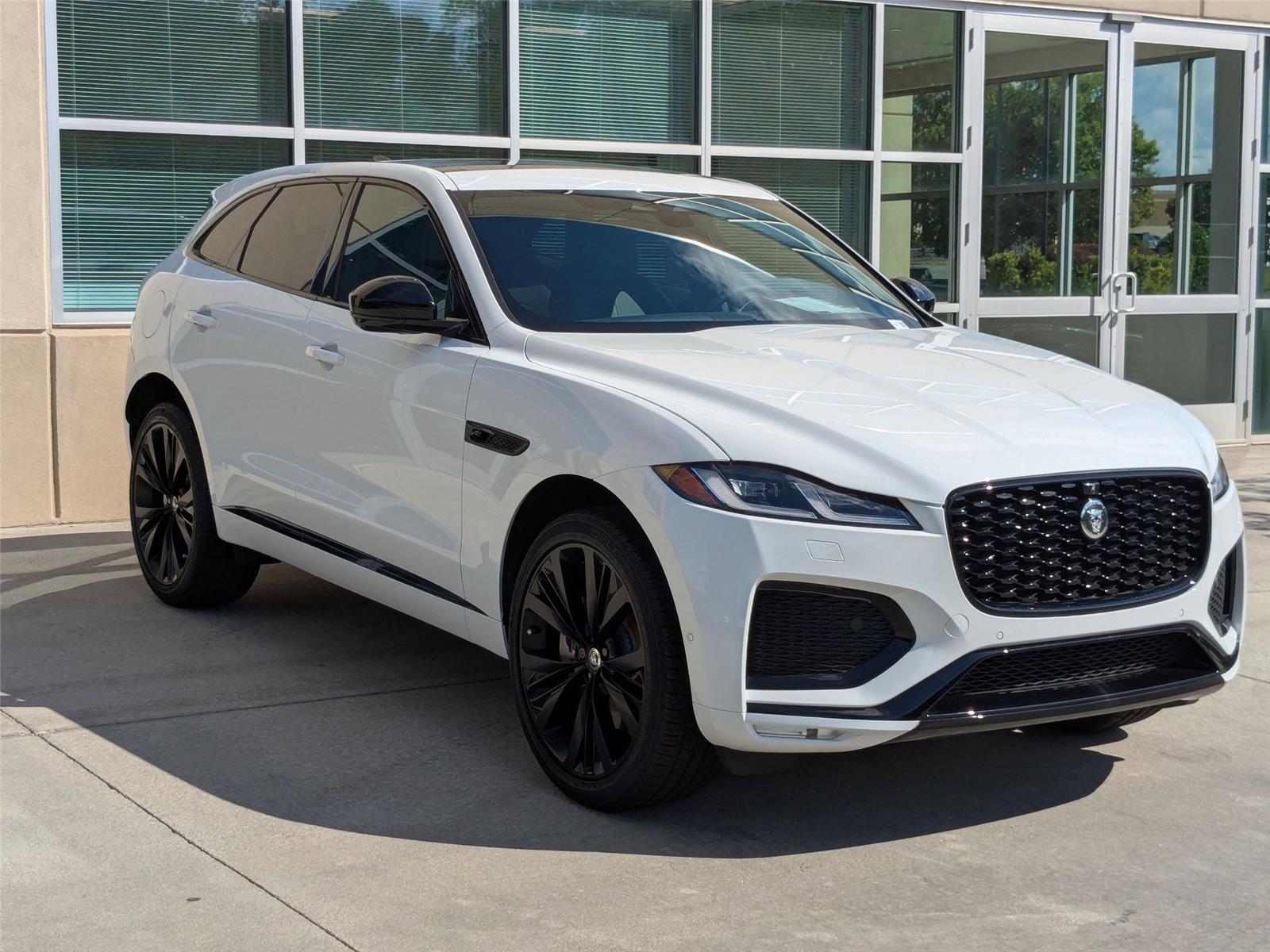 2026 Jaguar F-PACE P250 R-Dynamic S photo 3