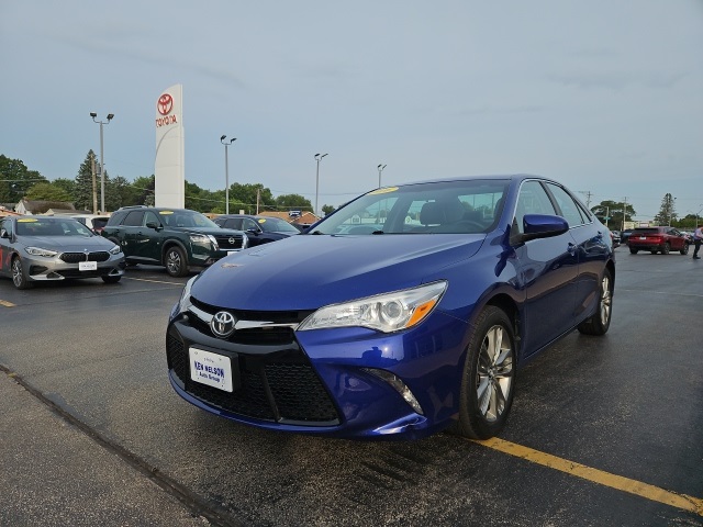 2016 Toyota Camry SE photo 4