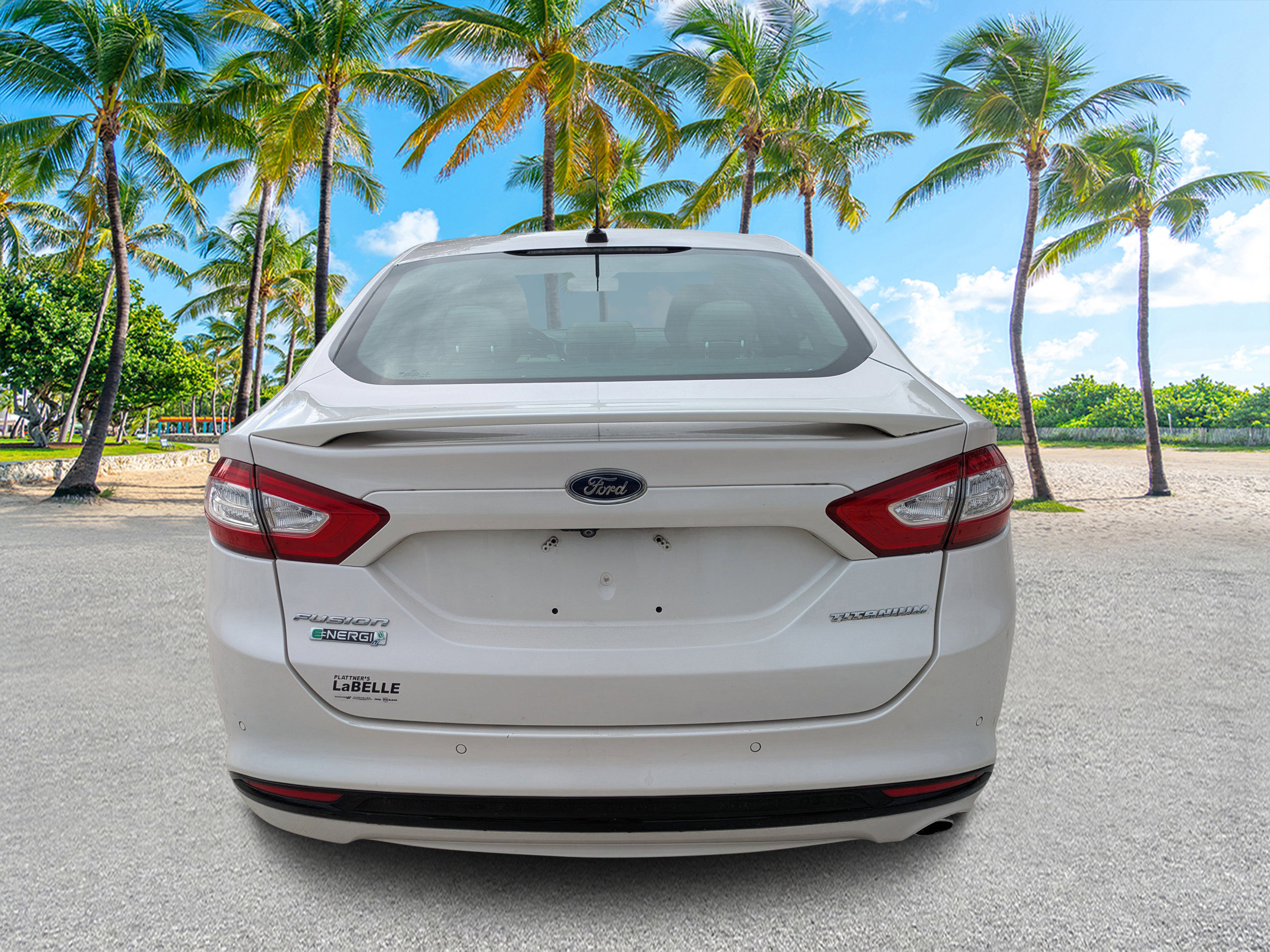2016 Ford Fusion Energi Titanium photo 4