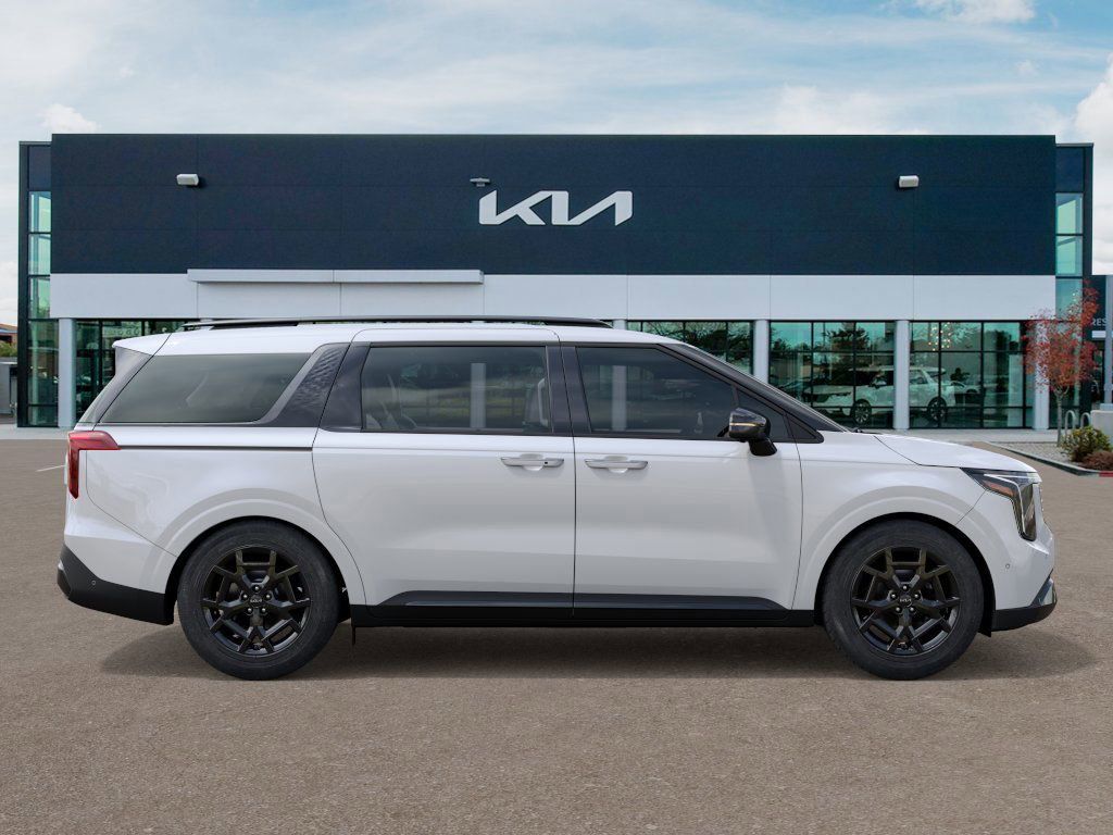 2026 Kia Carnival SX Prestige photo 3