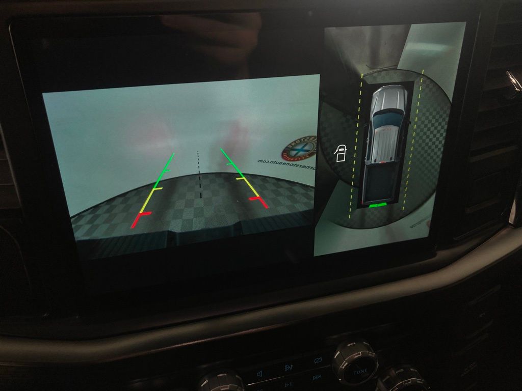 2023 Ford F-350 photo 4